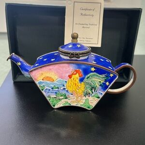 Kelvin Chen #586 Vibrant Rooster Design Enameled Collectable Teapot